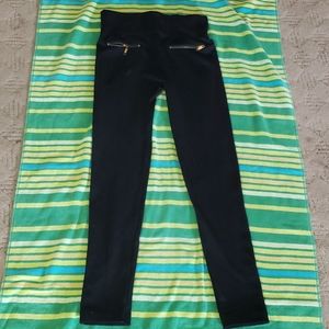 Black creased leggings